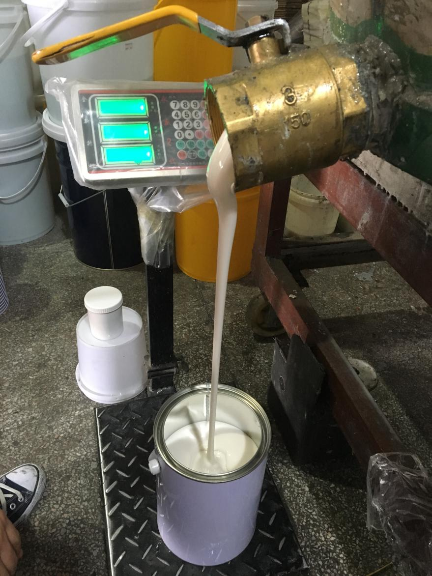 液態(tài)硅膠產(chǎn)品出現(xiàn)流紋路的原因是什么？